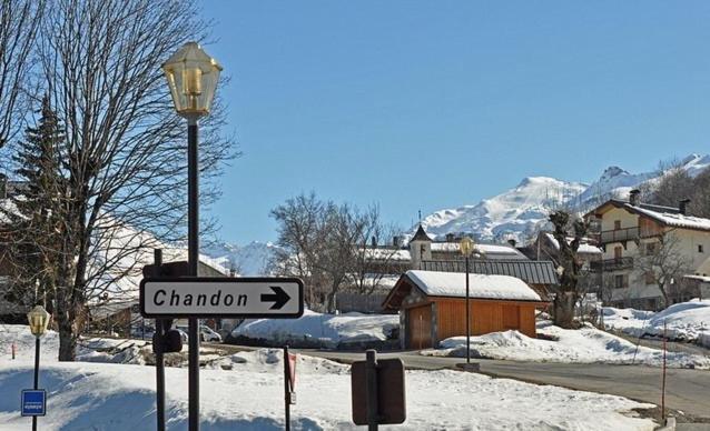 Two Bedroom Apartment La Voute, Chandon Near Meribel - Sleeps 4 Adults Or 2 Adults And 3 Children Les Allues Bagian luar foto