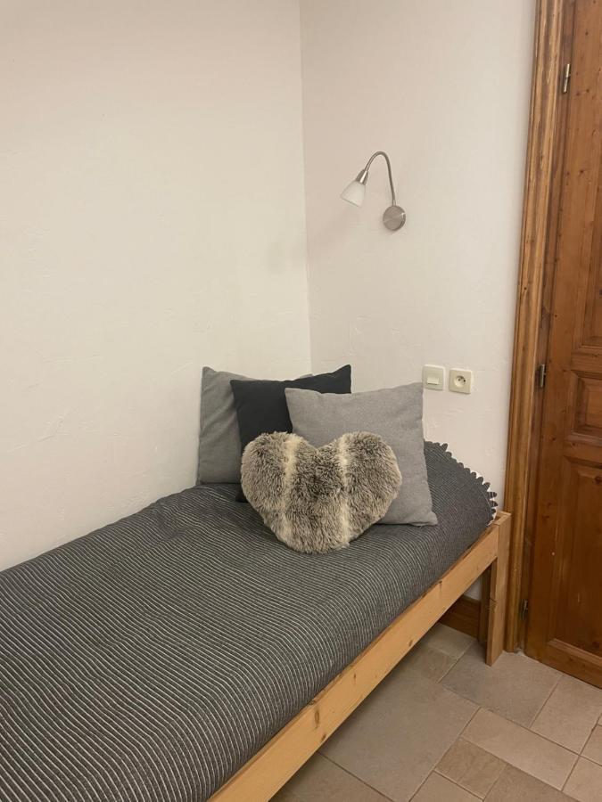 Two Bedroom Apartment La Voute, Chandon Near Meribel - Sleeps 4 Adults Or 2 Adults And 3 Children Les Allues Bagian luar foto