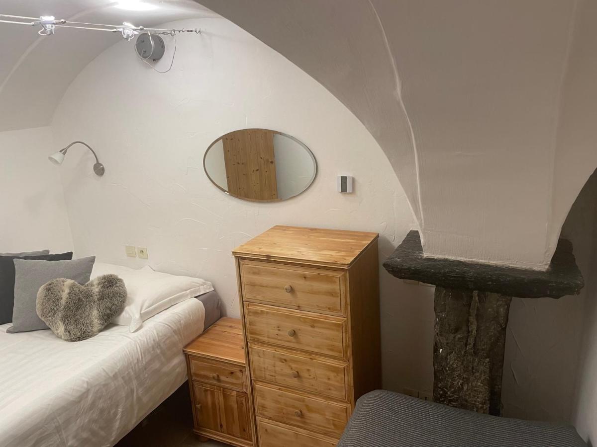 Two Bedroom Apartment La Voute, Chandon Near Meribel - Sleeps 4 Adults Or 2 Adults And 3 Children Les Allues Bagian luar foto